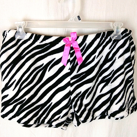 Bobbie Brooks Pants - Animal Print Soft Shorts 1x